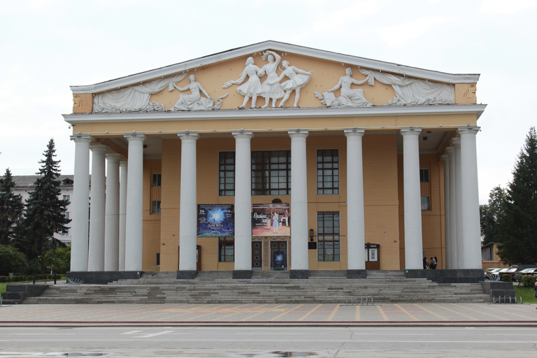 Чувашский драматический театр)